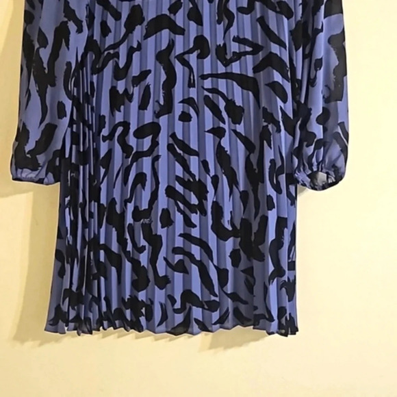 Nine West Pleated Georgette Dress - Picture 3 of 6